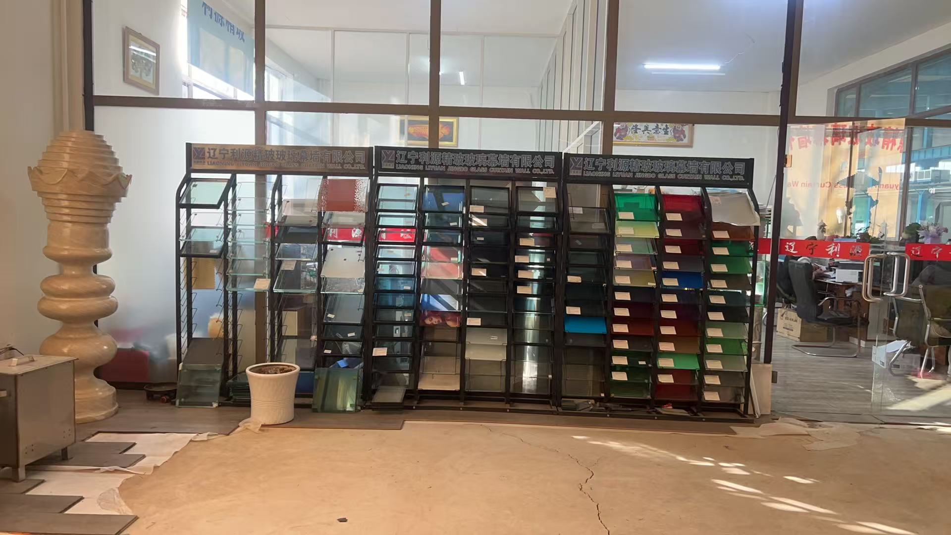 东方市工程玻璃批量采购玻璃幕墙 - 方案